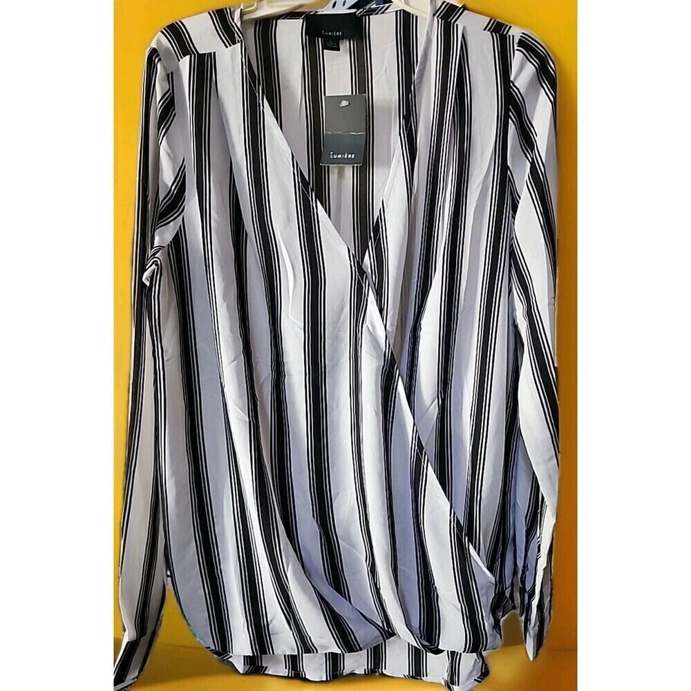 Lumiere Womens Striped Crisscross Wrap Top Large Boho NWT New B15 Excellent